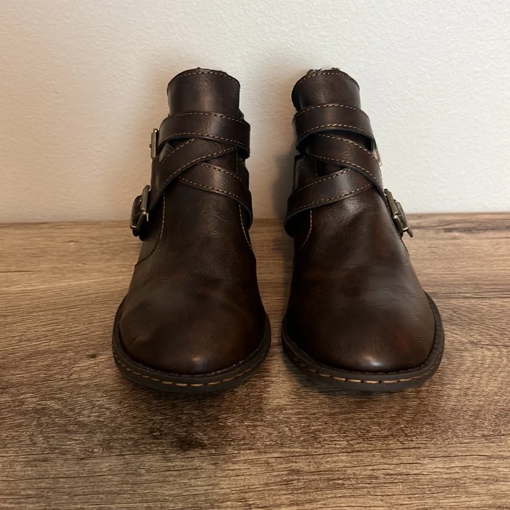 b.o.c. Denali Strappy Ankle Boots